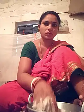 Notyriya7 naked strip on cam for live sex video chat