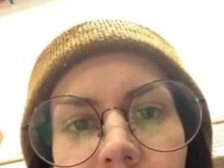 p3achypie nude Live Sex Chat Show