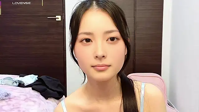 -Rei-ch- naked strip on cam for live sex video chat
