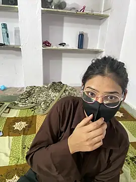 Sex_Queen_aaraya naked strip on cam for live sex video chat