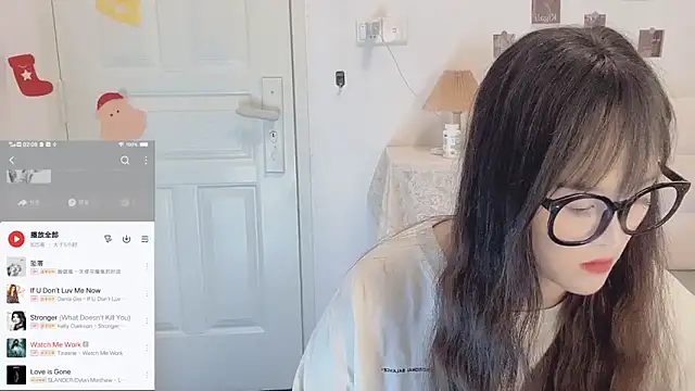 sunny-ly naked strip on cam for live sex video chat