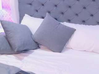 TaniaBlaze nude Live Sex Chat Show