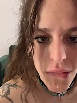 4lien naked strip on cam for live sex video chat