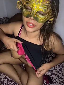 hamstercpl naked strip on cam for live sex video chat