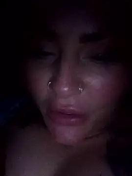 Kandi-kiss naked strip on cam for live sex video chat