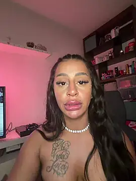 sweetxlayla naked strip on cam for live sex video chat