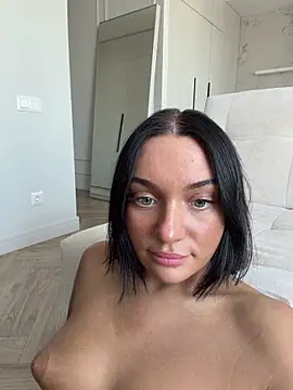 LucyHotty_ naked strip on cam for live sex video chat