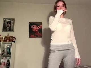 LyndseyMyint nude Live Sex Chat Show