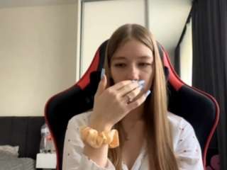 RoxannePacius nude Live Sex Chat Show