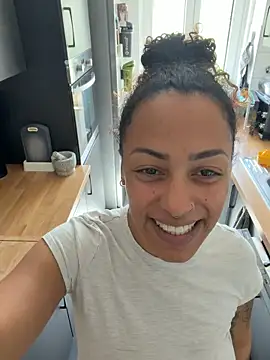 SweetPetiteNoir naked strip on cam for live sex video chat