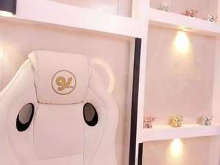 Alyson-Palmer nude Live Sex Chat Show