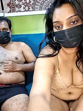 Hornyreshma naked strip on cam for live sex video chat
