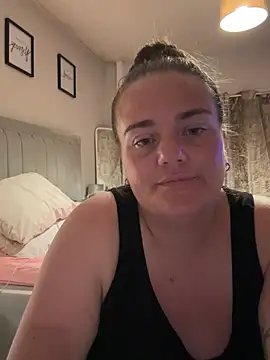 Bustygem_ naked strip on cam for live sex video chat