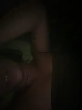 Candy_lyx naked strip on cam for live sex video chat