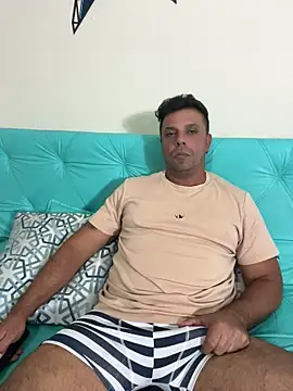 CasalPrive13 naked strip on cam for live sex video chat