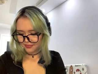 DevoraKolwyck nude Live Sex Chat Show