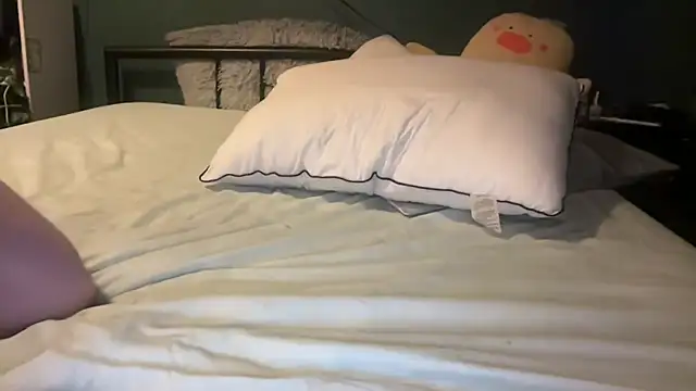 ellababee naked strip on cam for live sex video chat