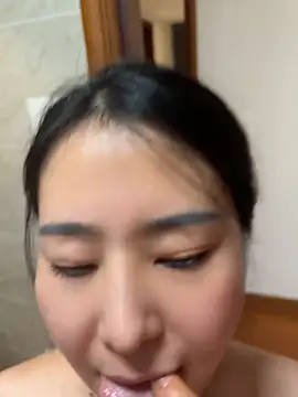huihui-520131 naked strip on cam for live sex video chat