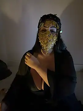 NiaBeurette naked strip on cam for live sex video chat