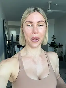 raeparks naked strip on cam for live sex video chat