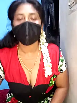 tamil_sarah naked strip on cam for live sex video chat