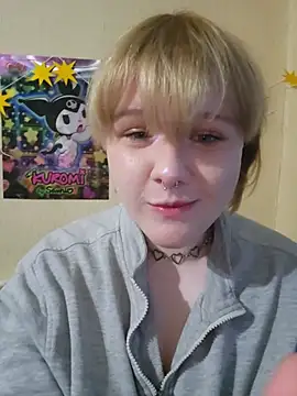 wehavepussies_xoxo naked strip on cam for live sex video chat